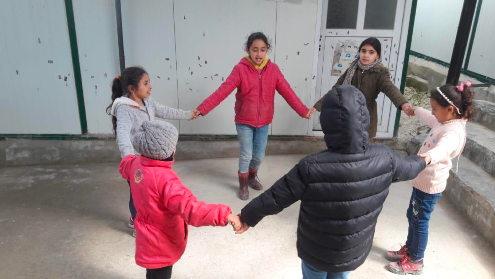 Syrian children in a circle